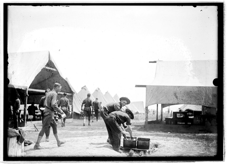 Cavalry camp, Winchester, Va., 1913 LCCN2016851146