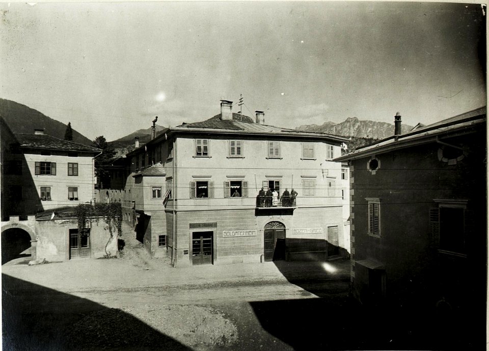 Cavalese, Soldatenheim, Bozen-Gries 13.G.B. (BildID 15428873)