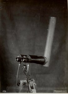 Cavalese.7faches in Strichplatte komplt.Doppelfernrohr mit aufgesetztem F.M. 15.7faches Doppelfernrohr, Winkelspiegelrohr. (BildID 15647837) photo