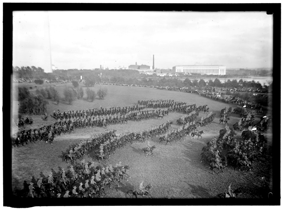 CAVALRY REVIEW BY PRESIDENT WILSON. CAVALRY IN MANEUVERS LCCN2016864956