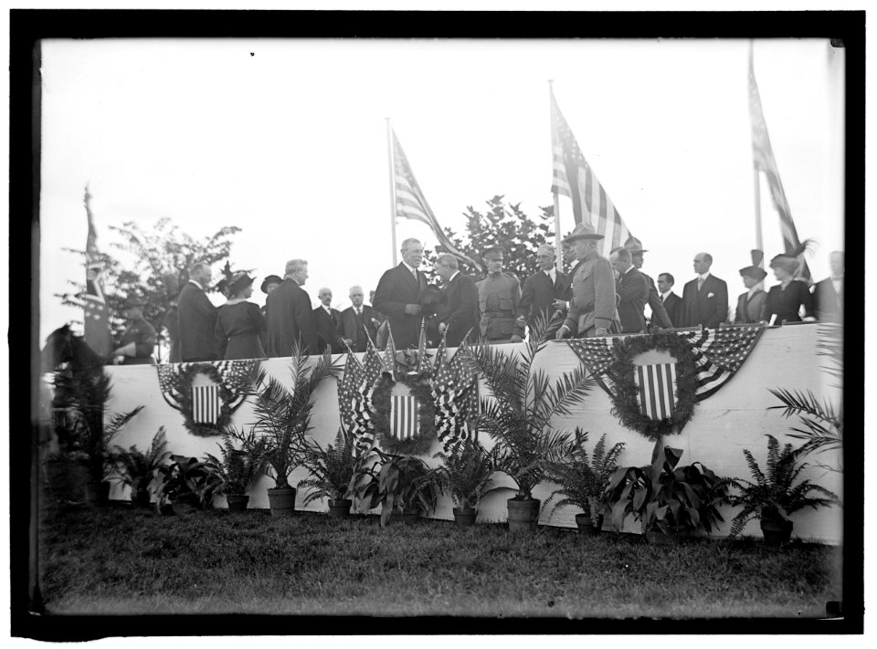 CAVALRY REVIEW BY PRESIDENT WILSON. SEEN IN STAND- PRESIDENT WILSON; GENERAL WOOD; COL. HARTS; DR. GRAYSON; GARRISON LCCN2016864958