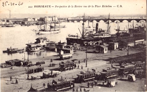 CB 222 - BORDEAUX - Perspective de la Rivière vue de la Place Richelieu