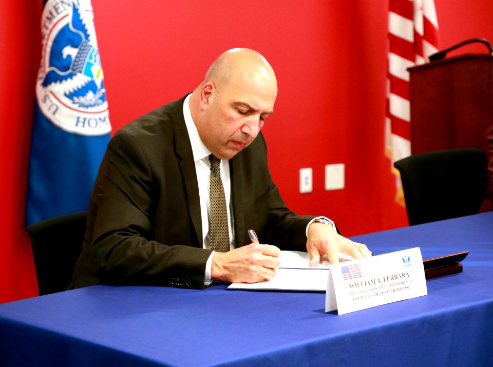 CBP signs MOU with the U.S. Chamber of Commerce - 51205532053