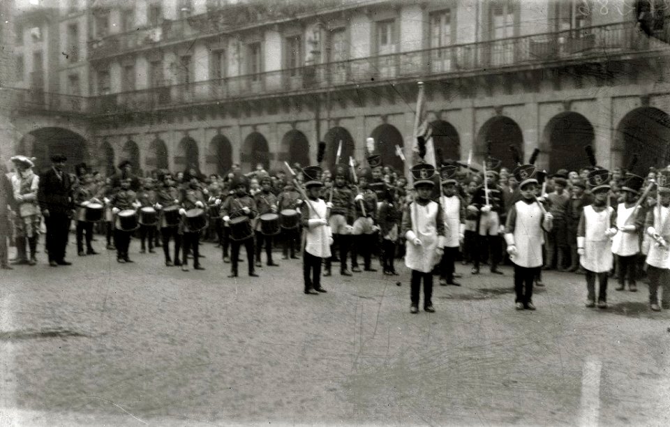 Celebración de la festividad de San Sebastián (4 de 6) - Fondo Car-Kutxa Fototeka