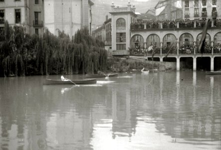 Celebración de regatas de bateles en Tolosa (2 de 4) - Fondo Car-Kutxa Fototeka