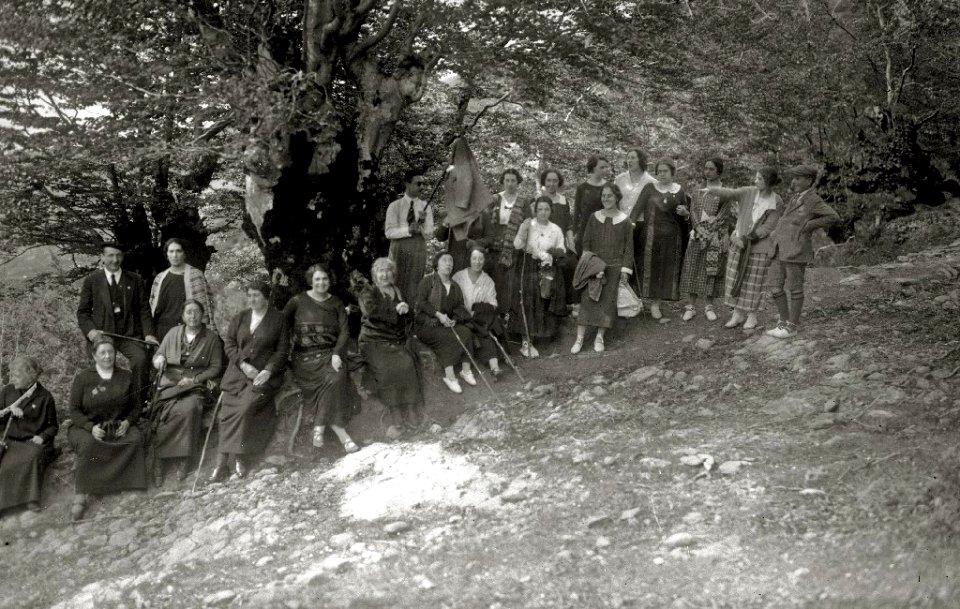 Celebración de una romería a Arantzazu (11 de 30) - Fondo Car-Kutxa Fototeka