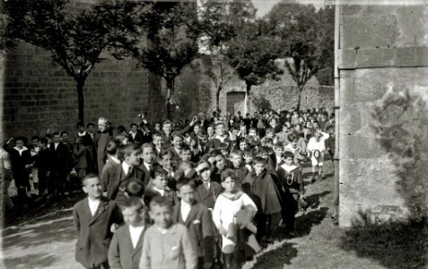 Celebración de una procesión religiosa en Hernani (4 de 4) - Fondo Car-Kutxa Fototeka