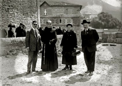 Celebración de una romería a Arantzazu (4 de 30) - Fondo Car-Kutxa Fototeka
