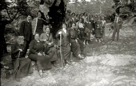 Celebración de una romería a Arantzazu (10 de 30) - Fondo Car-Kutxa Fototeka