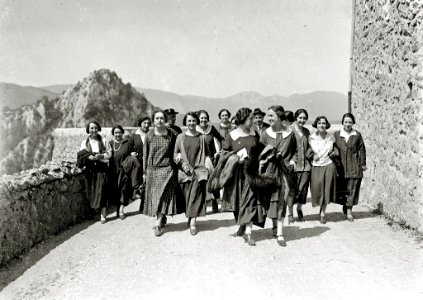 Celebración de una romería a Arantzazu (1 de 30) - Fondo Car-Kutxa Fototeka