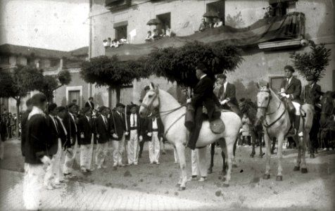 Celebración del alarde de Irun con motivo de las fiestas de San Marcial (15 de 49) - Fondo Car-Kutxa Fototeka