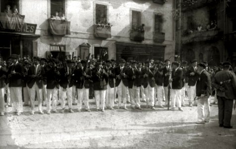 Celebración del alarde de Irun con motivo de las fiestas de San Marcial (13 de 49) - Fondo Car-Kutxa Fototeka