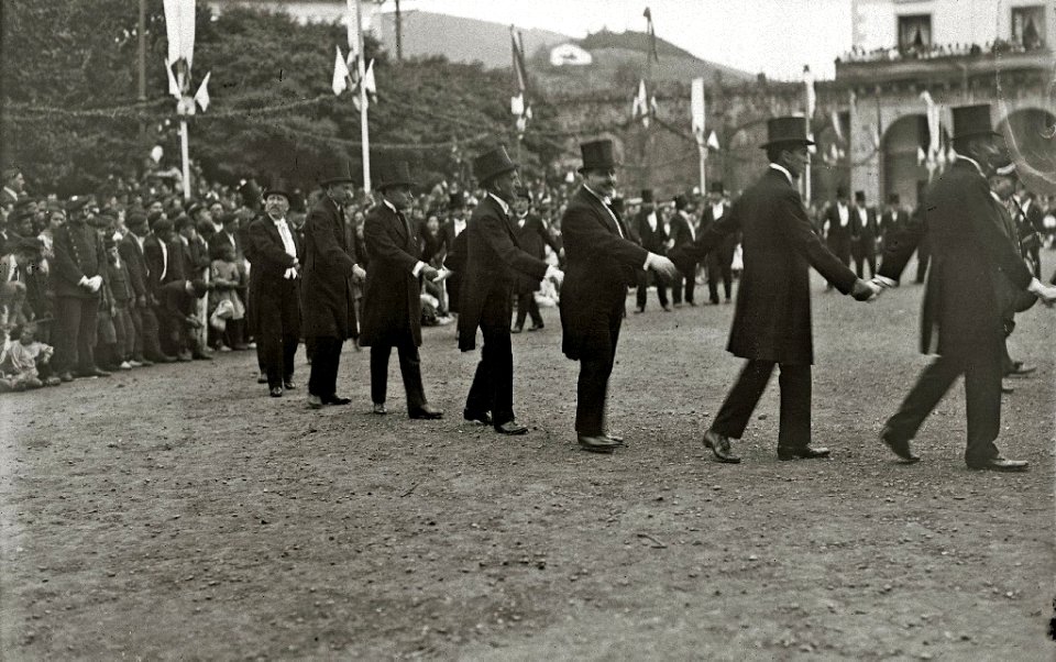 Celebración del I Congreso Internacional de Estudios Vascos de Eusko Ikaskuntza en la localidad de Oñati (9 de 9) - Fondo Car-Kutxa Fototeka