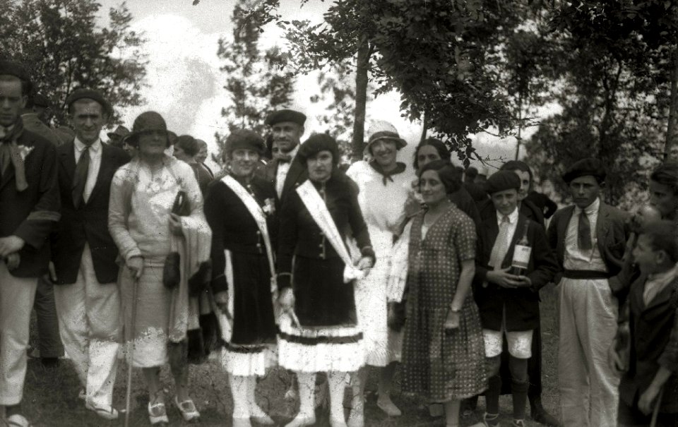 Celebración del alarde de Irun con motivo de las fiestas de San Marcial (30 de 49) - Fondo Car-Kutxa Fototeka