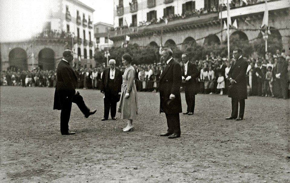 Celebración del I Congreso Internacional de Estudios Vascos de Eusko Ikaskuntza en la localidad de Oñati (3 de 9) - Fondo Car-Kutxa Fototeka