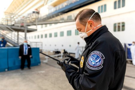 Celebrity Eclipse passengers disembark in San Diego to a jet waiting to take them to their home countries - 49739182793
