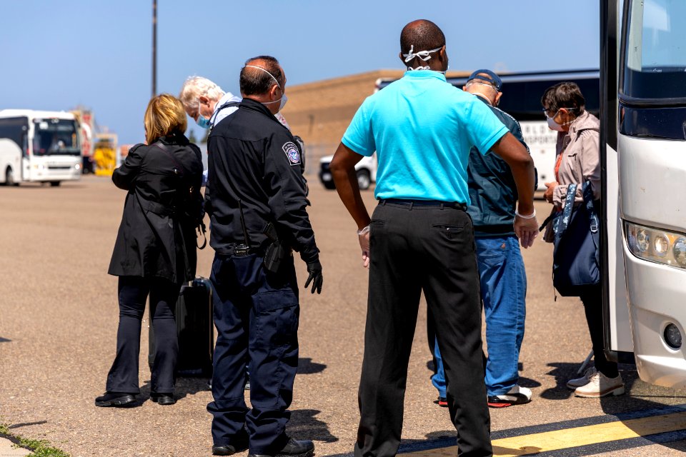 Celebrity Eclipse passengers disembark in San Diego to a jet waiting to take them to their home countries - 49739725791