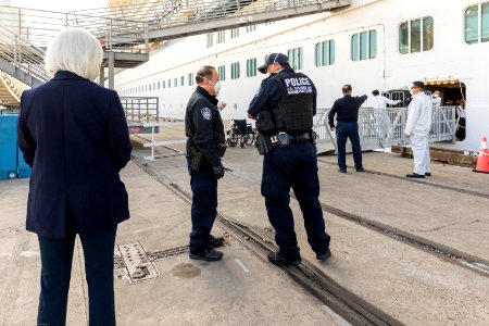 Celebrity Eclipse passengers disembark in San Diego to a jet waiting to take them to their home countries - 49739729311