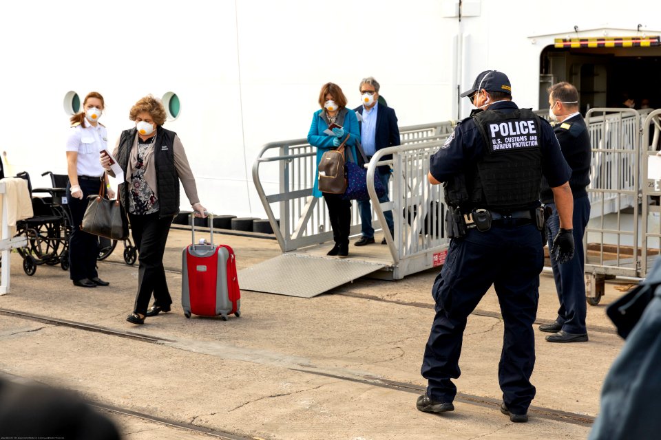 Celebrity Eclipse passengers disembark in San Diego to a jet waiting to take them to their home countries - 49739184623