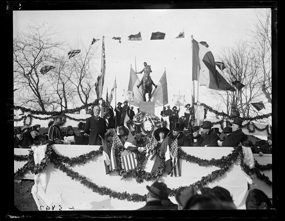 Ceremony at Jeanne d'Arc Memorial, Meridian Hill Park, Washington, D.C. LCCN2016891179