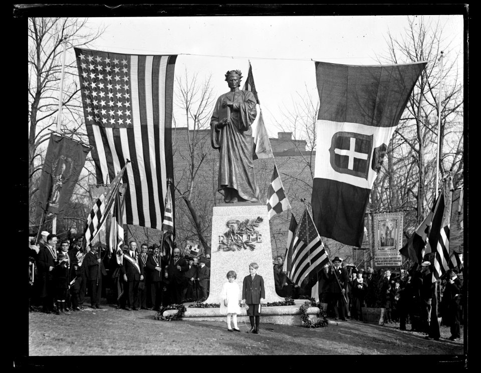 Ceremony at Dante Memorial, Washington, D.C. LCCN2016890982
