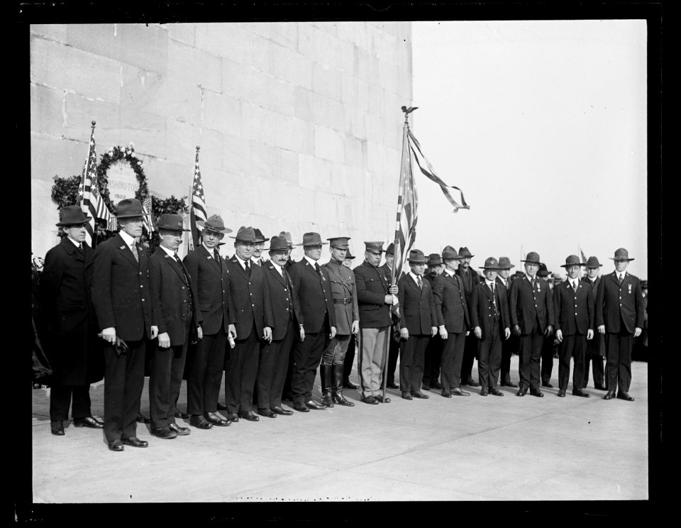 Ceremony at Washington Monument, Washington, D.C. LCCN2016891255