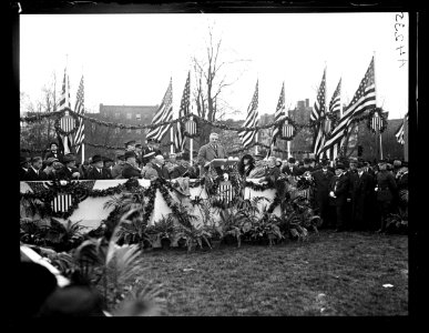 Ceremony; seated persons include John Pershing, W.H. Taft, John W. Weeks, and Warren Harding. Washington, D.C. LCCN2016891324