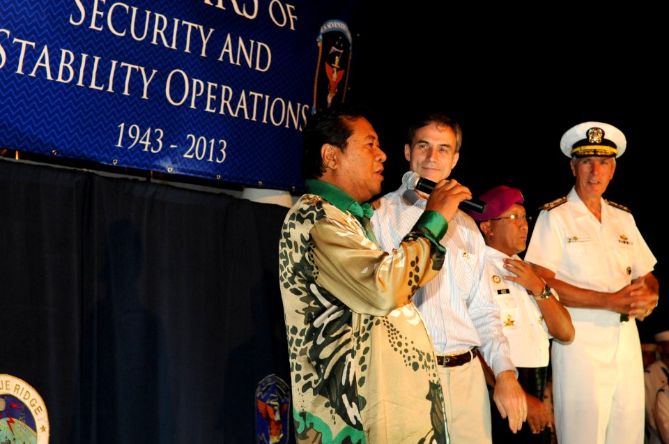 Ceremony aboard USS Blue Ridge 130605-N-GR655-109