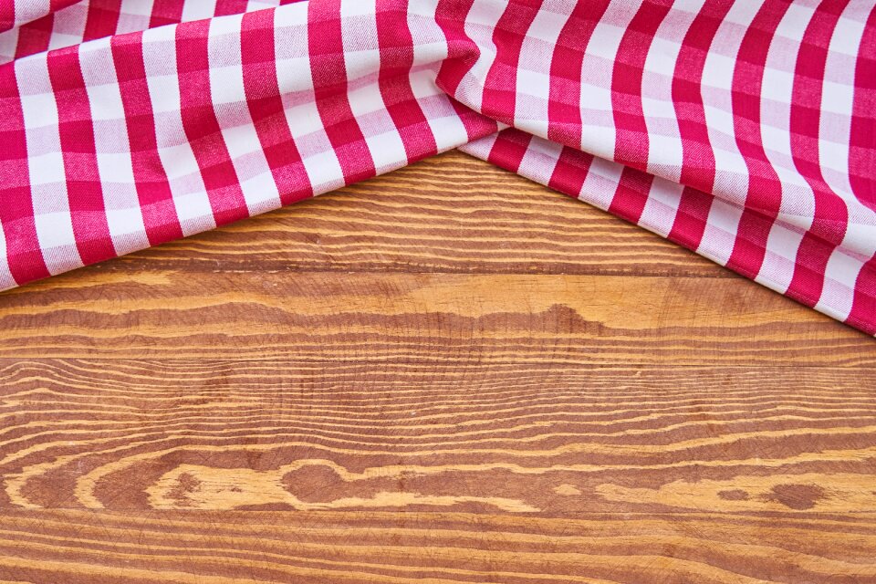 Fabric wood wood-fibre boards