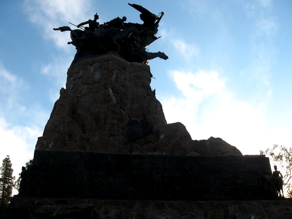 Cerro de la Gloria derecha
