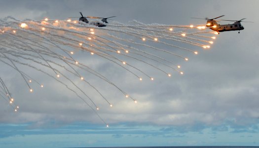 CH-46E 071113-N-1994L-092