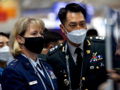 CFSCC commander visits Korean peninsula (5)