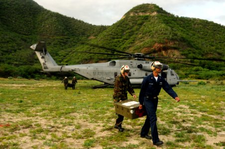 CH-53e Super Stallion-Continuing Promise 2008 DVIDS112049