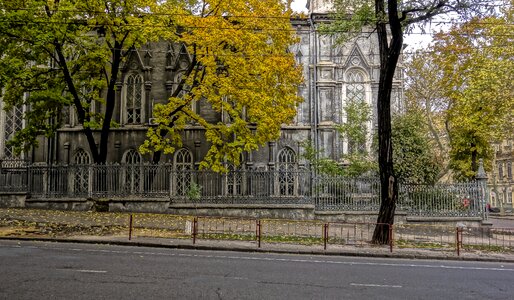 Street building autumn