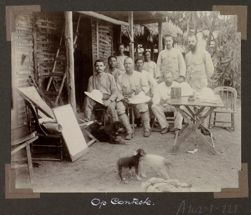 Collectie NMvWereldculturen, RV-A102-1-121, 'Op Conteste'. Foto- G.M. Versteeg, 1903-1904