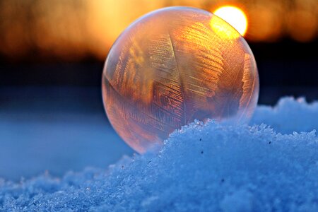Frost ball frozen bubble frost bubble photo