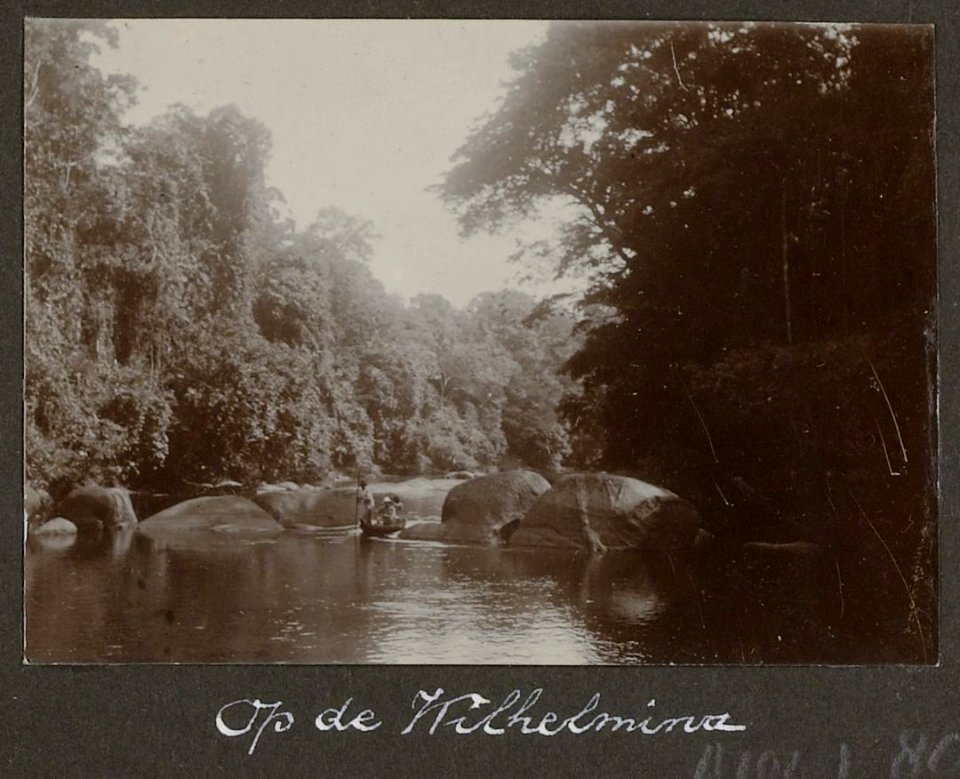 Collectie NMvWereldculturen, RV-A102-1-80, 'Op de Wilhelmina'. Foto- G.M. Versteeg, 1903-1904
