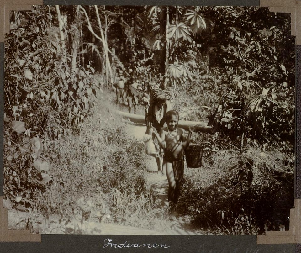 Collectie NMvWereldculturen, RV-A103-1-145, 'Indianen'. Foto- G.M. Versteeg, 1904