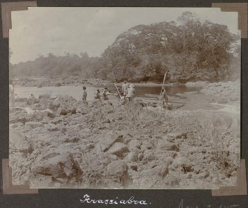 Collectie NMvWereldculturen, RV-A102-1-145, 'Krassiabra'. Foto- G.M. Versteeg, 1903-1904