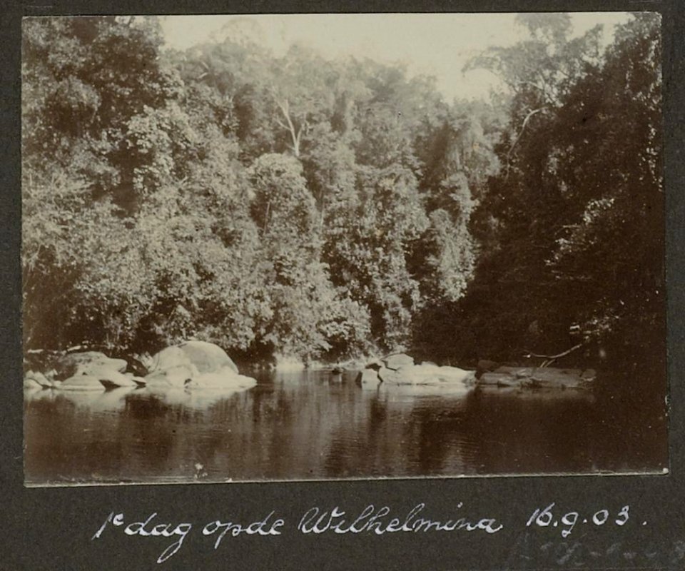 Collectie NMvWereldculturen, RV-A102-1-49, '1e dag op de Wilhelmina. 16 September 1903'. Foto- G.M. Versteeg, 16 september 1903