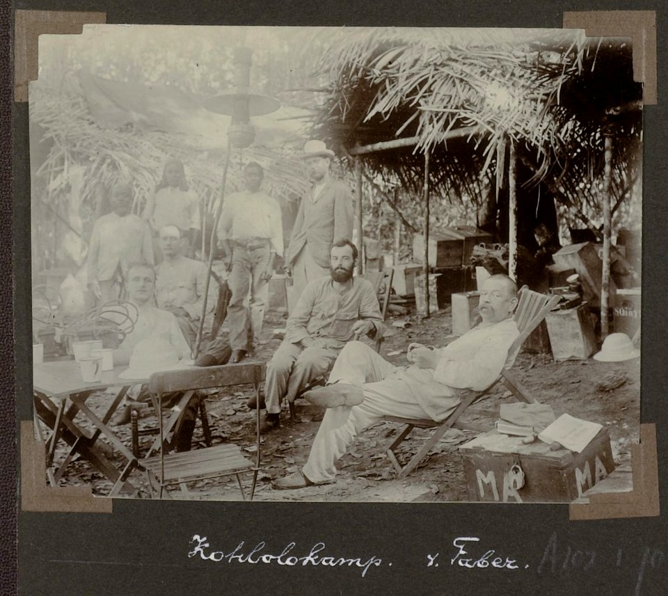 Collectie NMvWereldculturen, RV-A102-1-70, 'Kotilolokamp, Faber'. Foto- G.M. Versteeg, 1903-1904