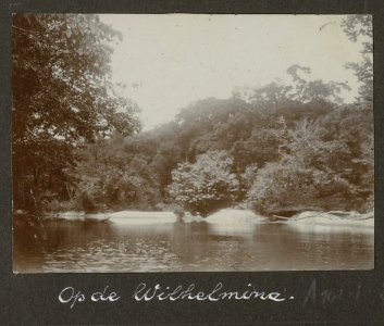 Collectie NMvWereldculturen, RV-A102-1-81, 'Op de Wilhelmina'. Foto- G.M. Versteeg, 1903-1904