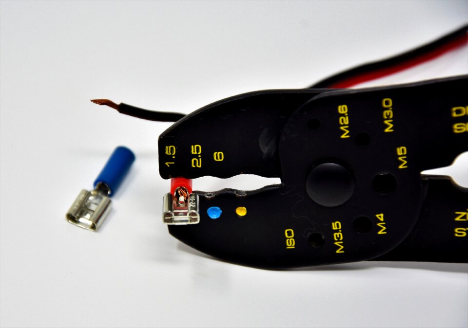 Crimping pliers crimping crimp connection