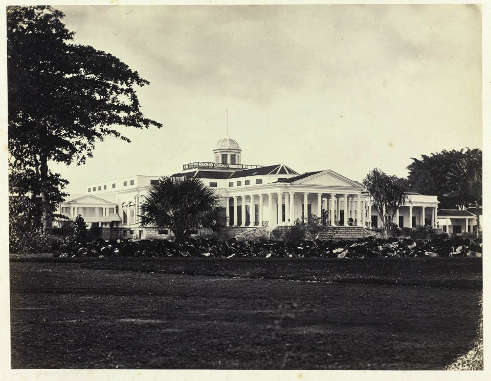 Collectie NMvWereldculturen, RV-A41-1-2, foto- Het paleis van de gouverneur-generaal in Buitenzorg, Woodbury & Page, Woodbury & Page, 1856-1878
