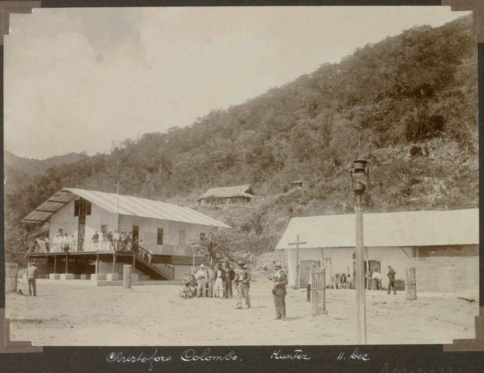 Collectie NMvWereldculturen, RV-A103-1-222, 'Christoforo Colombo. Hunter'. Foto- G.M. Versteeg, 11 december 1904