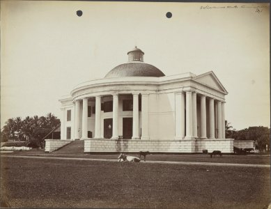 Collectie NMvWereldculturen, RV-A440-ee-35I, Foto, 'De protestantse Willemskerk te Batavia, 1875', fotograaf Woodbury & Page, 1875