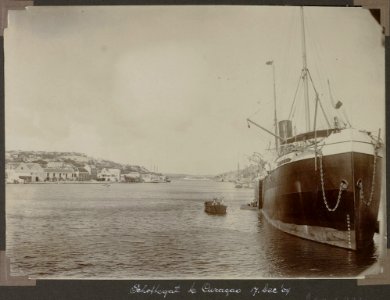 Collectie NMvWereldculturen, RV-A103-1-237, 'Schottegat te Curaçao'. Foto- G.M. Versteeg, 17 december 1904