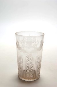 Collectie NMvWereldculturen, TM-2790-1, Glas- Kristallen drinkglas toebehoord aan Teuku Umar, voor 1899 photo