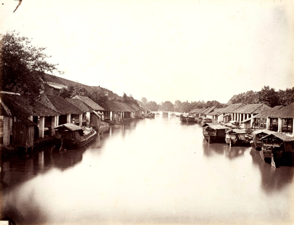 Collectie NMvWereldculturen, TM-60004997, Foto, 'De Kali Besar, Batavia', fotograaf Woodbury & Page, 1857-1872