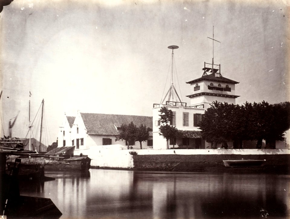Collectie NMvWereldculturen, TM-60004989, Foto, 'De Uitkijk aan de kop van het Havenkanaal in Batavia', fotograaf Woodbury & Page, 1860-1872